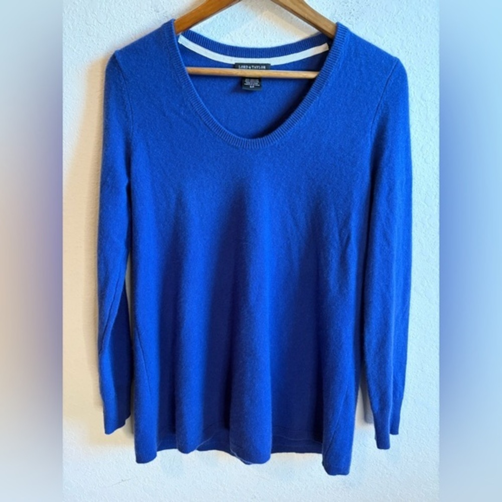 Lord & Taylor Cobalt Blue V-Neck Sweater Size Small